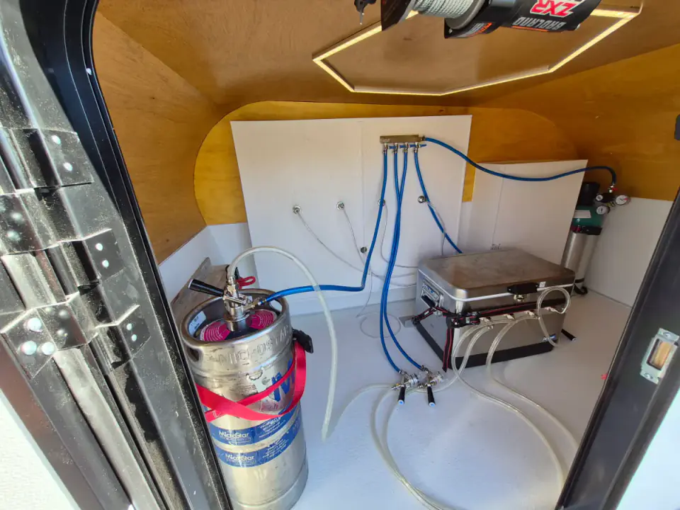 Trailer serving guests
