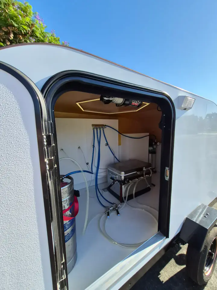 Bar trailer exterior